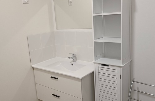 Bourcefranc-le-Chapus Apartment | Location D'un T2 Rénové aux Portes de L'ile D'oléron