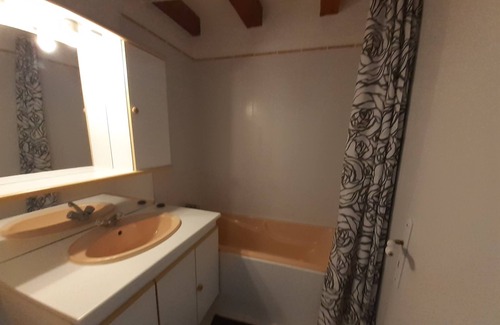 Les Salles-sur-Verdon House | Location Climatisée 1er Étage Avec Espace Extérieur.2 Pers.500m du Lac Ste Croix