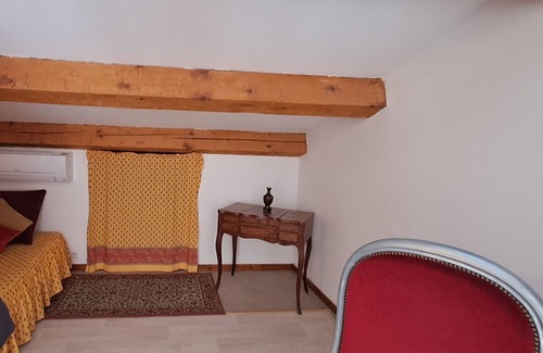 Les Salles-sur-Verdon House | Location Climatisée 1er Étage Avec Espace Extérieur.2 Pers.500m du Lac Ste Croix