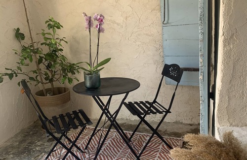 Morieres-les-Avignon Apartment | Location Joli Studio Proche Davignon
