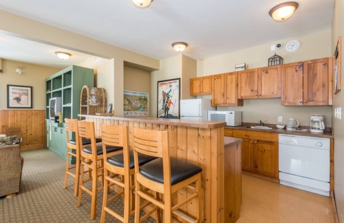 Silver Star Mountain Condo | Location, Location, Location! Large Corner Ground Floor Newly Renovated Condo