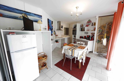 Agos-Vidalos Apartment | Location Le VISCOS - Kitchen - Living room - Bedroom - Bathroom - SAUNA -