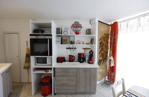 Agos-Vidalos Apartment | Location Le VISCOS - Kitchen - Living room - Bedroom - Bathroom - SAUNA -