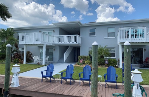 Treasure Island Condo | Location, location, location- Treasure Island cozy cottage