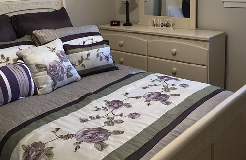 Bon Air House | Location, Location, Location! Super Cute 3 Bedroom Home that is Fully Furnished
