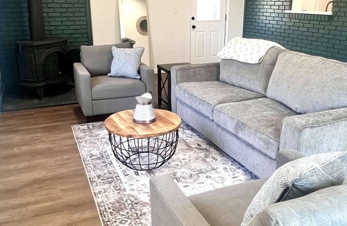 Fishers House | Location, Location, Location! Downtown Fishers Charmer!