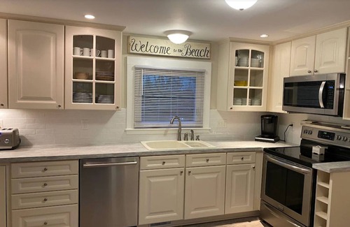 Ogunquit House | Location, location! Park your car and never get back in! 4 bedroom 2 bath