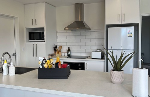 Rolleston House | Location ,location sunny house in rolleston