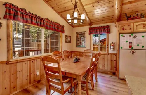 Big Bear Lake Cabin | Location, Location, Location! Emerald Isle Cabin