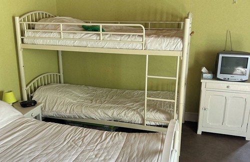 Saint-Pair-sur-Mer Bed & Breakfast | Location Maison Vacances Tout Confort 700 m de la Plage Proches Commerces