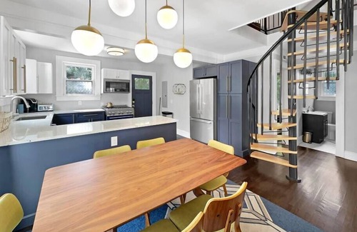 Riverland Terrace House | Location! Minutes to Downtown and Folly Beach