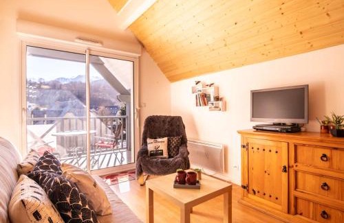 Vielle-Aure Apartment | Location T3 Vielle-Aure - 6 pers, Balcon, Parking, Proche Télécabine & Thermes - FR-1-296-373