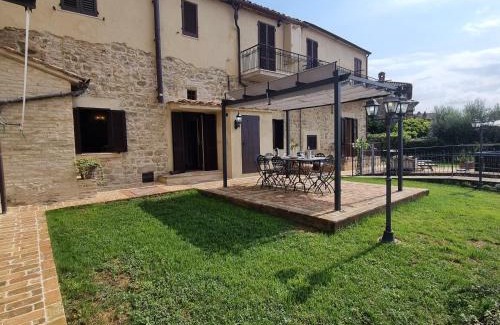 Civitella Benazzone Apartment | Locazione Turistica 35074 Vicolo del Falco Perugia by Vesionica