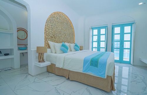 Labuan Bajo Hotel | Loccal Collection Hotel