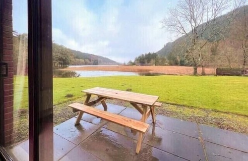 South Laggan Cottage | Loch Oich Waterside Cottage