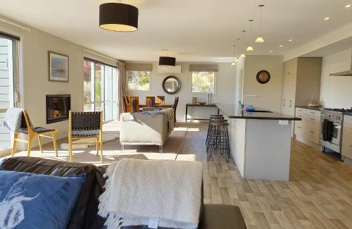 Lake Tekapo House | Loch View - Lake Tekapo