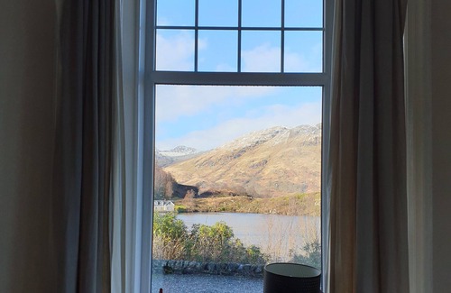 Stronachlachar House | Lochside Luxury | Stylish 5-Bed Home with Dramatic Views and Peaceful Setting