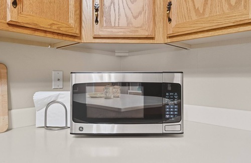 Las Campanas House | Lock-Off Casita: Garage for 1-Car or Truck. DEC 2025 SPECIAL PRICE