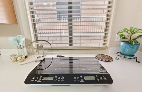 Las Campanas House | Lock-Off Casita: Garage for 1-Car or Truck. DEC 2025 SPECIAL PRICE