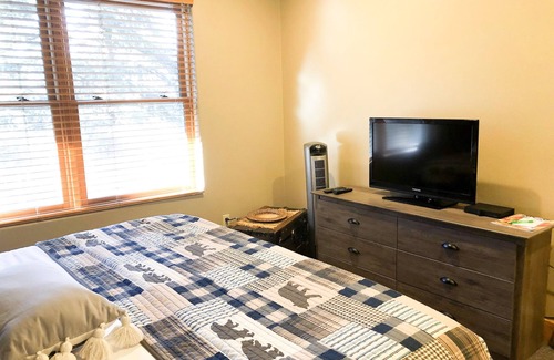 Mountain Village Hotel | Lock-Off Room With Amazing Bear Creek Lodge Amenities