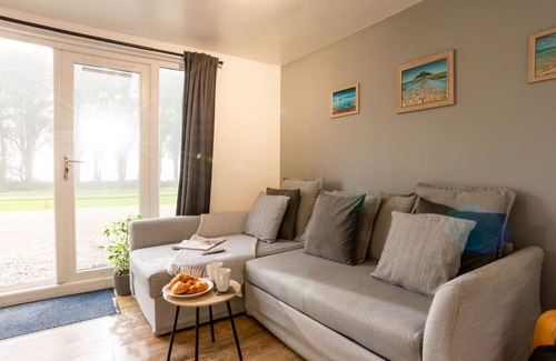 Helford Passage House | Lodge 2 by Interhome
