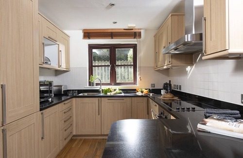 St Wenn House | Lodge 23, Hustyns - a lodge that sleeps 6 guests in 3 bedrooms