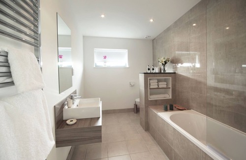 John O'Groats Cottage | Lodge 3 - 3 Bed - a john o'groat that sleeps 6 guests in 3 bedrooms