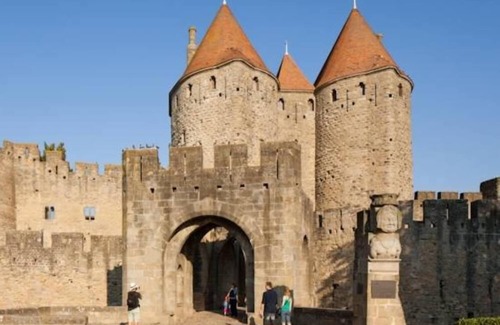 City of Carcassonne House | Lodge character right in the heart of the medieval town