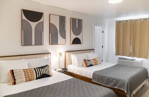 Pagosa Springs Hotel | Lodge Deluxe Suite, High Creek Lodge, Outdoor Hot Tubs, Near Pagosa Springs