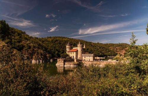 Pinay House | Lodge Grand Confort - 1h de Lyon - Vue sur Loire