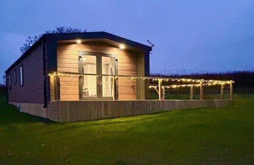 Okehampton Ski Chalet | Lodge in Dartmoor with Stunning Tors Views