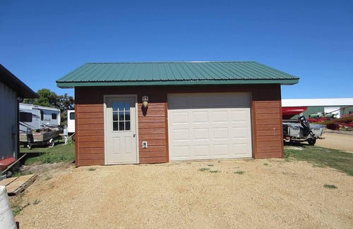 Webster Cabin | LODGE in Webster HYWY 12 & 25 Located on site with Pereboom Cafe