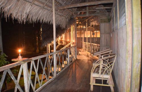 Saquena Cabin | Lodge Jungle Wolf Expeditions