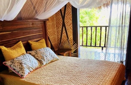 Ambondrona Villa | Lodge on stilts, less than 10 minutes from the beach!