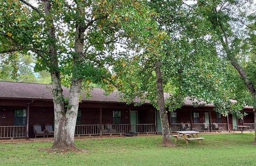 Spring City Hotel | Lodge One Bedroom Apartment A
