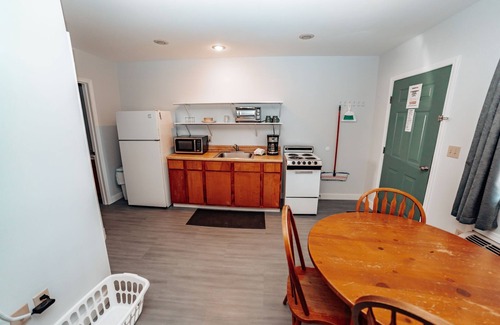 Spring City Hotel | Lodge One Bedroom Apartment B