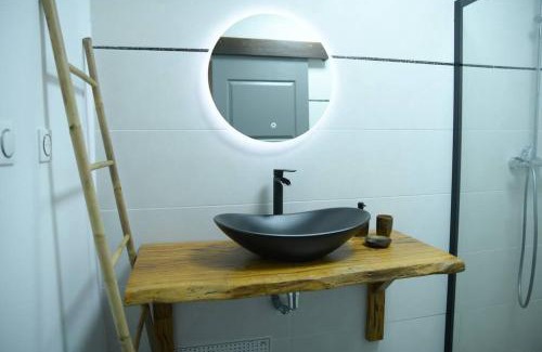 Matoury Apartment | Lodge Palmeraie & son Jacuzzi exclusif