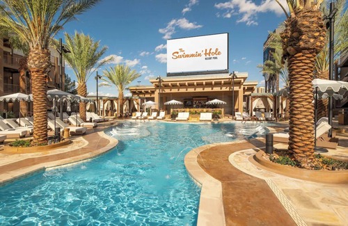 Enterprise Hotel | Lodge Queen Pool View at Silverton Hotel and Casino, Free Parking