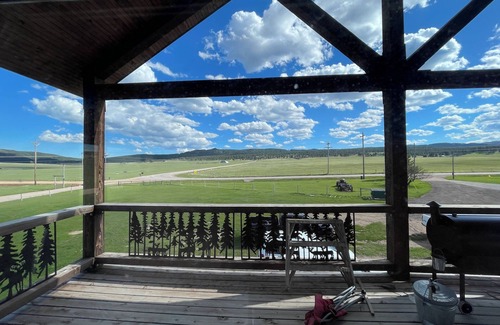 Deadwood House | Lodge style home with views of Centennial Valley close to Deadwood.