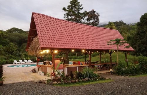 Parrita House | Lodge with Private 40ha Jungle Reserve