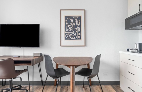 Greenway Plaza-Upper Kirby Apartment | Lodgeur | Studio near Greenway Plaza | Upper Kirby