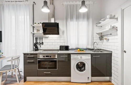 Barceloneta Apartment | Lodging Apartments Almirall Beach 11