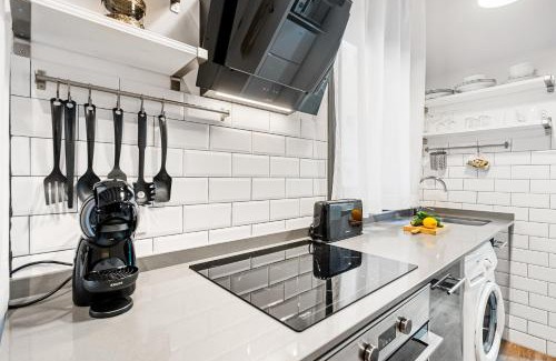 Barceloneta Apartment | Lodging Apartments Almirall Beach 11