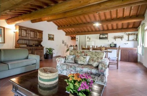 Serravalle Pistoiese Apartment | Lodging in a wine estate,private Terrace,pool,Wi-Fi,village walk distance,sl 8