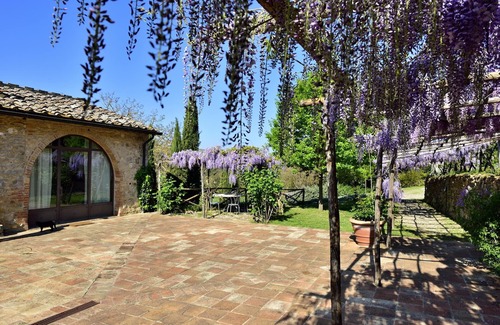 Simignano Apartment | Lodging in Casole Elsa,Siena,pool,Wi-Fi,terrace,barbecue,children friendly,5pers