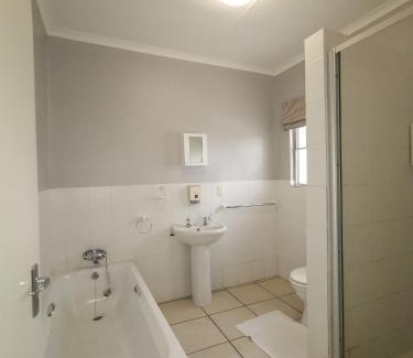 Hoedspruit House | Loerie Guesthouse