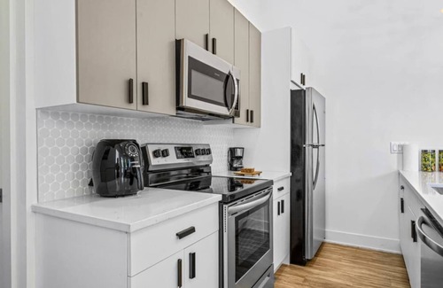 Delair Apartment | Loft 2BR Free Parking EV Charger