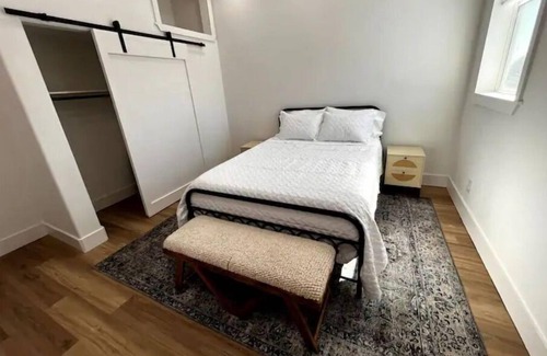 Cedar Hills Apartment | Loft apartment, birdseye view of Valley. Rock Climbers trailhead 5 minutes away