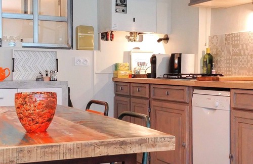 Nyons Apartment | Loft-Apartment-Superior-View Mountains