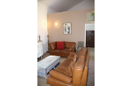 Rognonas Villa | Loft Clim between Alpilles, Avignon and Arles